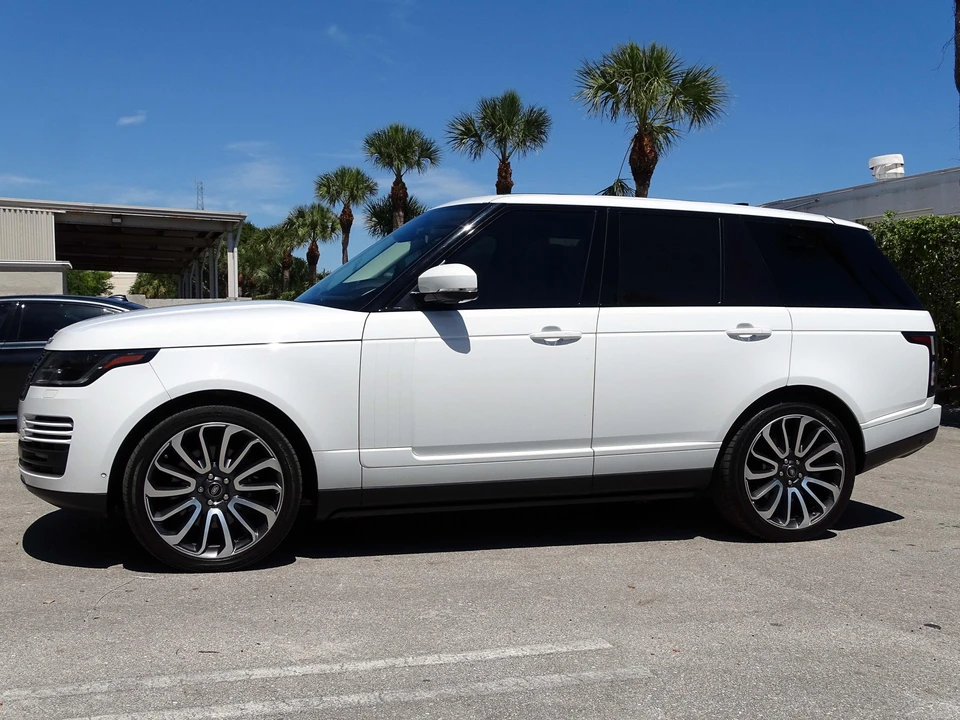 2018 Land Rover Range Rover L405 - Image 8 of 21