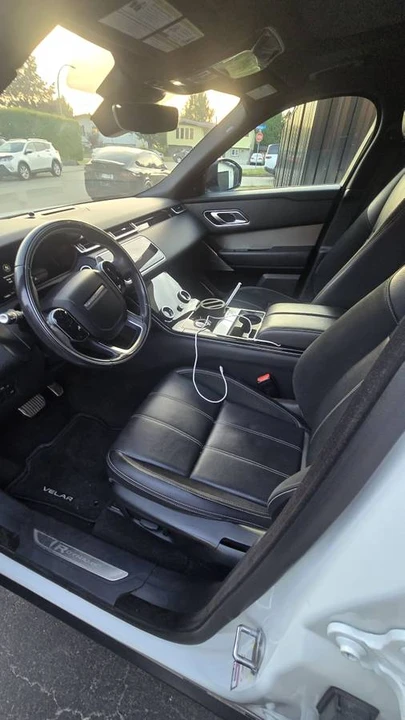 2018 Land Rover Range Rover Velar - Image 12 of 16