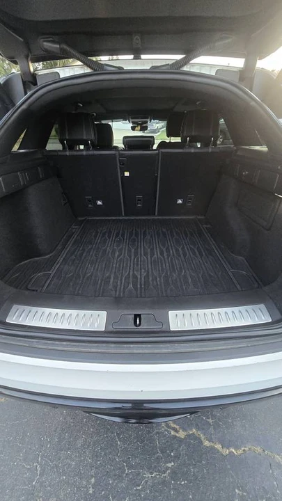 2018 Land Rover Range Rover Velar - Image 16 of 16