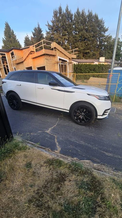 2018 Land Rover Range Rover Velar - Image 2 of 16