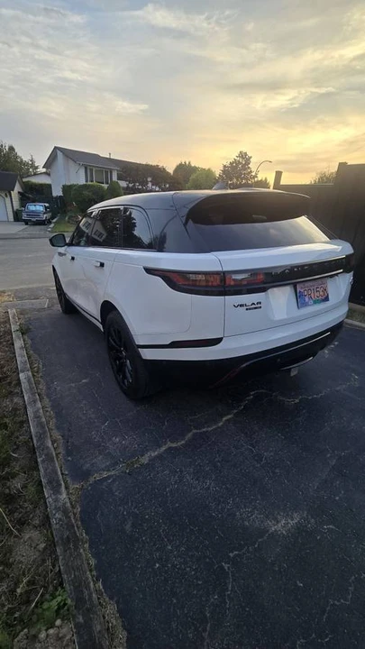 2018 Land Rover Range Rover Velar - Image 5 of 16