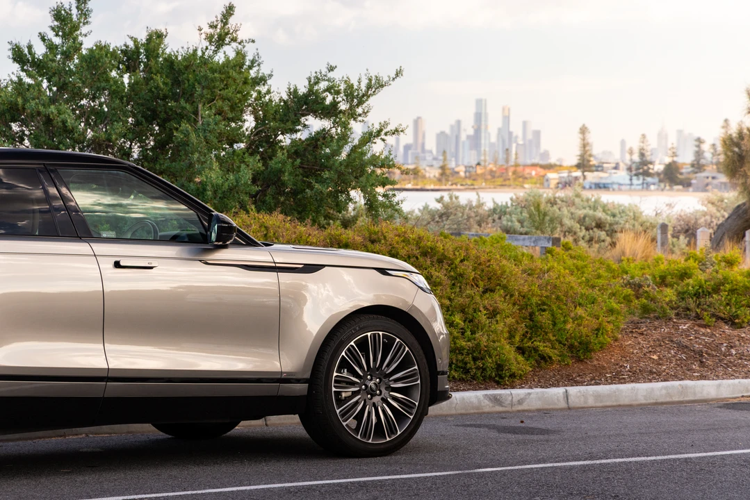 2018 Land Rover Range Rover Velar - Image 24 of 31