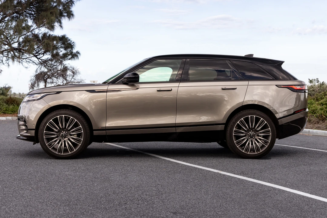 2018 Land Rover Range Rover Velar - Image 4 of 31