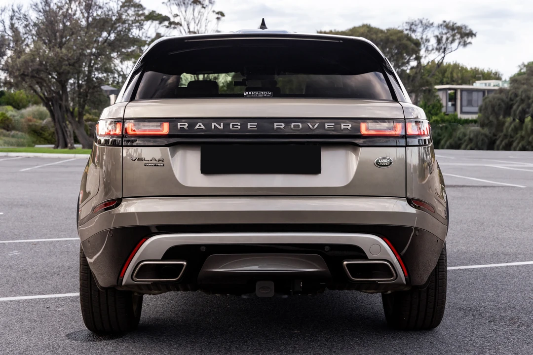 2018 Land Rover Range Rover Velar - Image 14 of 31