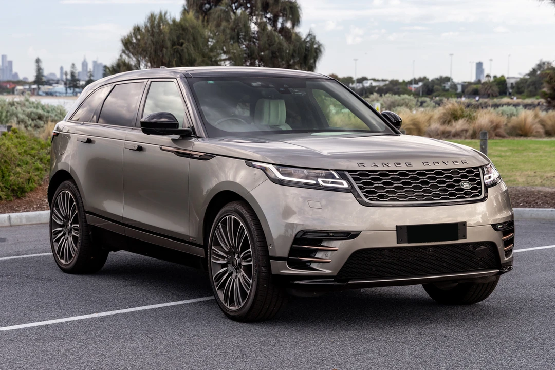 2018 Land Rover Range Rover Velar - Image 9 of 31