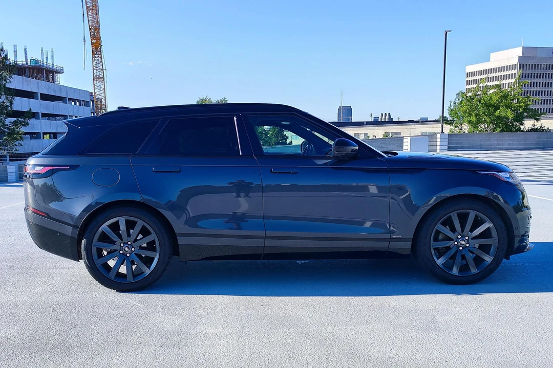 2018 Land Rover Range Rover Velar - Image 3 of 31