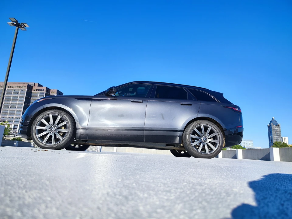 2018 Land Rover Range Rover Velar - Image 10 of 31