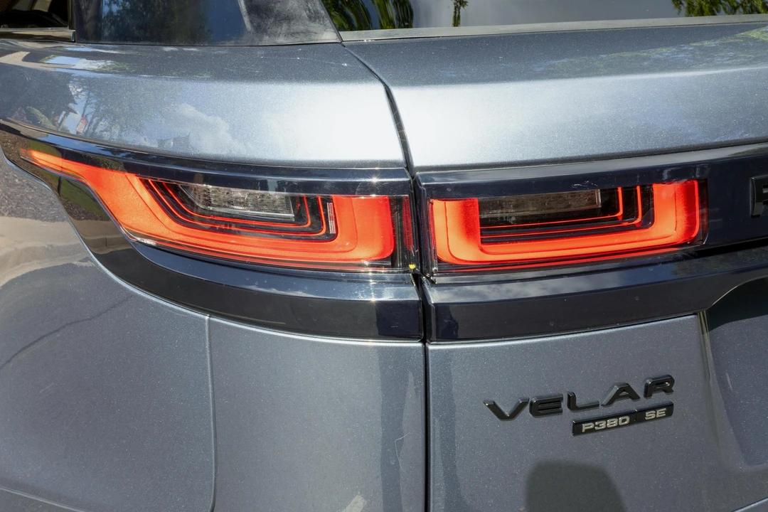 2018 Land Rover Range Rover Velar - Image 28 of 31