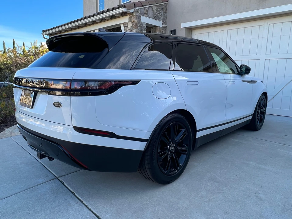 2018 Land Rover Range Rover Velar - Image 13 of 30