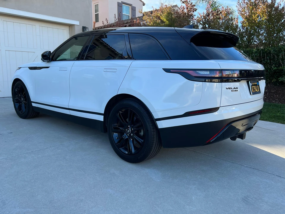 2018 Land Rover Range Rover Velar - Image 12 of 30