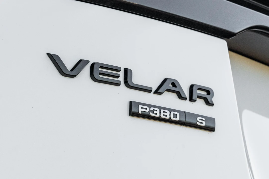2018 Land Rover Range Rover Velar - Image 27 of 30