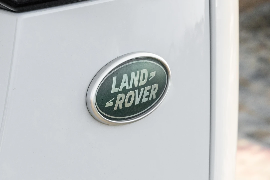 2018 Land Rover Range Rover Velar - Image 28 of 30
