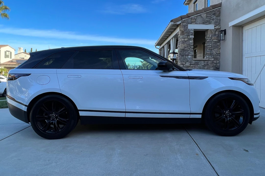 2018 Land Rover Range Rover Velar - Image 3 of 30