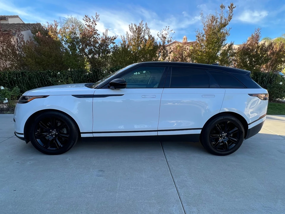 2018 Land Rover Range Rover Velar - Image 11 of 30
