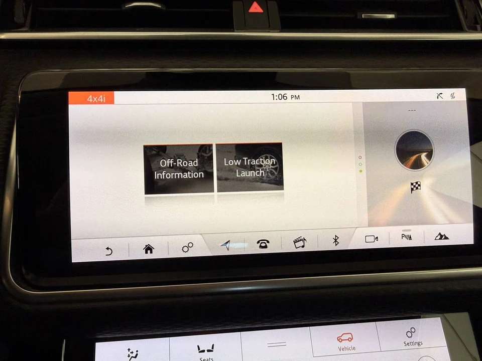 2018 Land Rover Range Rover Velar - Image 16 of 24