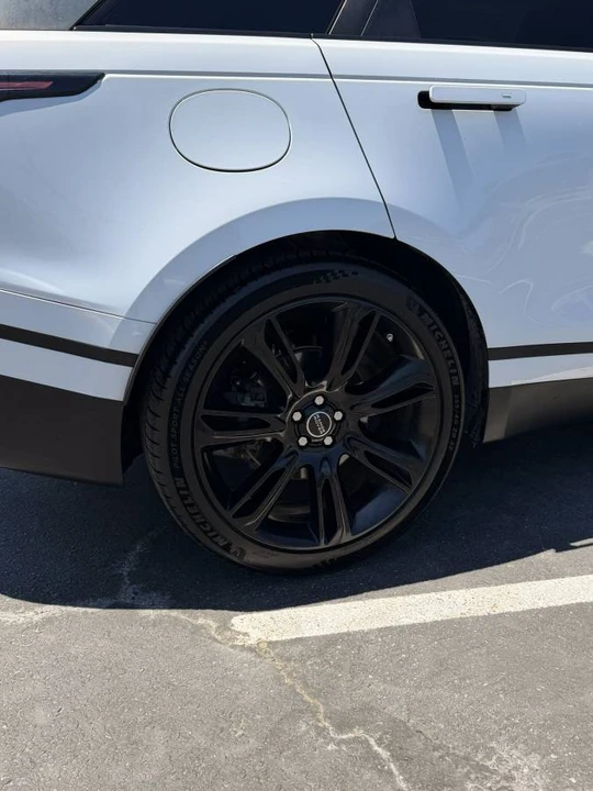 2018 Land Rover Range Rover Velar - Image 11 of 24