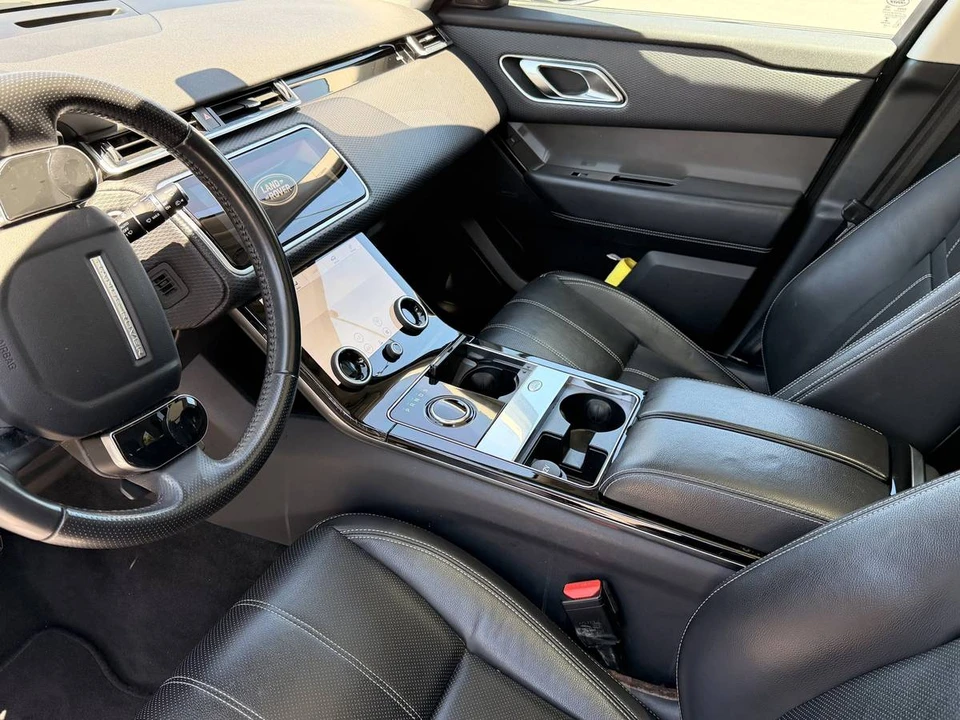2018 Land Rover Range Rover Velar - Image 14 of 24