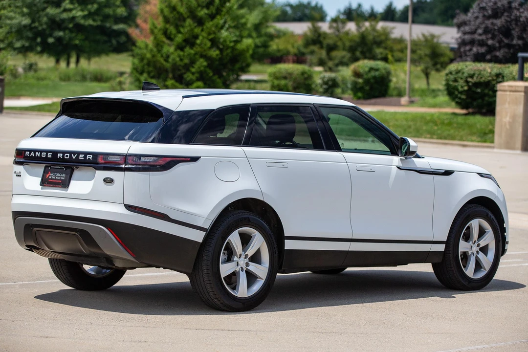 2018 Land Rover Range Rover Velar - Image 17 of 31