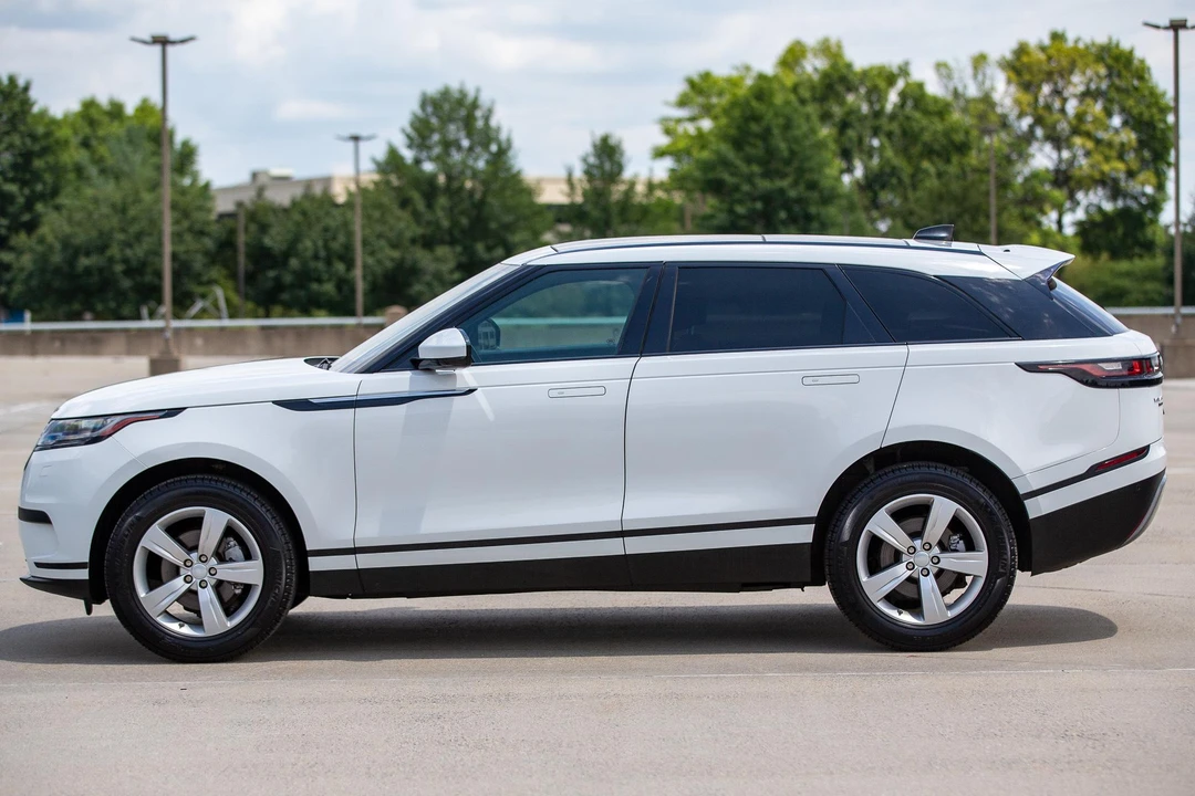 2018 Land Rover Range Rover Velar - Image 12 of 31