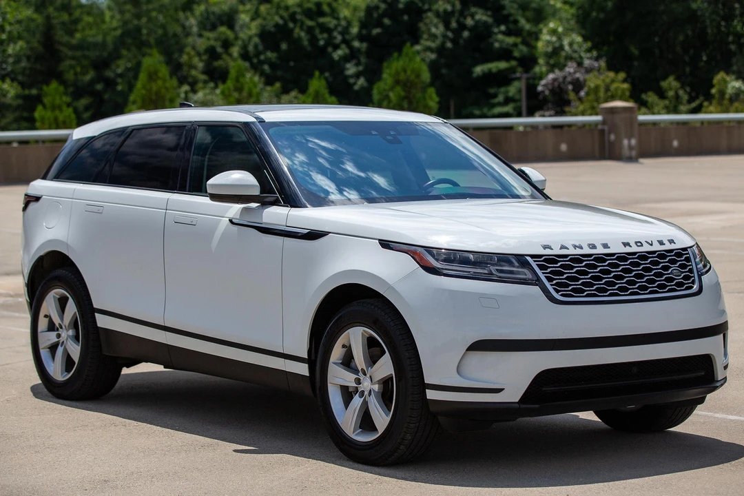 2018 Land Rover Range Rover Velar - Image 18 of 31