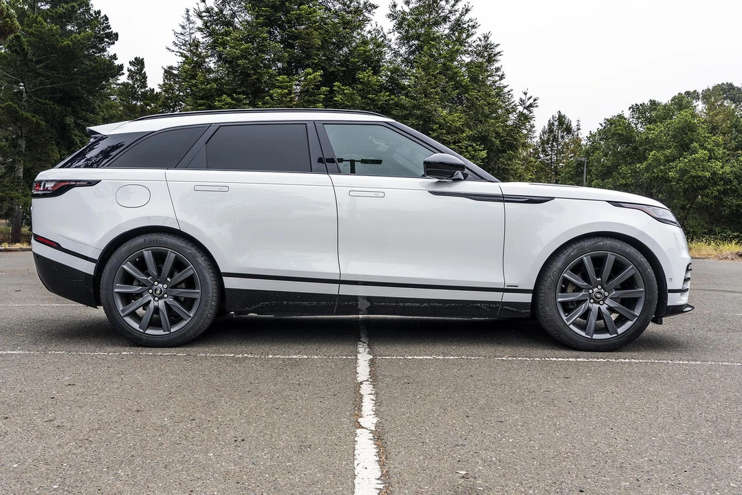 2018 Land Rover Range Rover Velar - Image 17 of 31