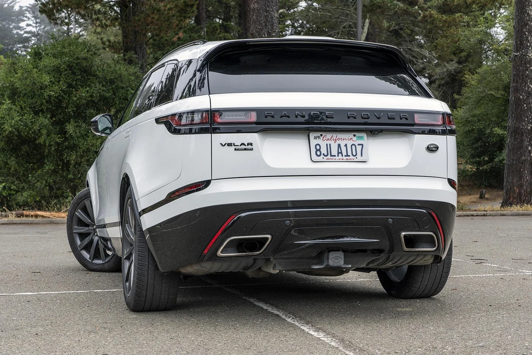 2018 Land Rover Range Rover Velar - Image 10 of 31