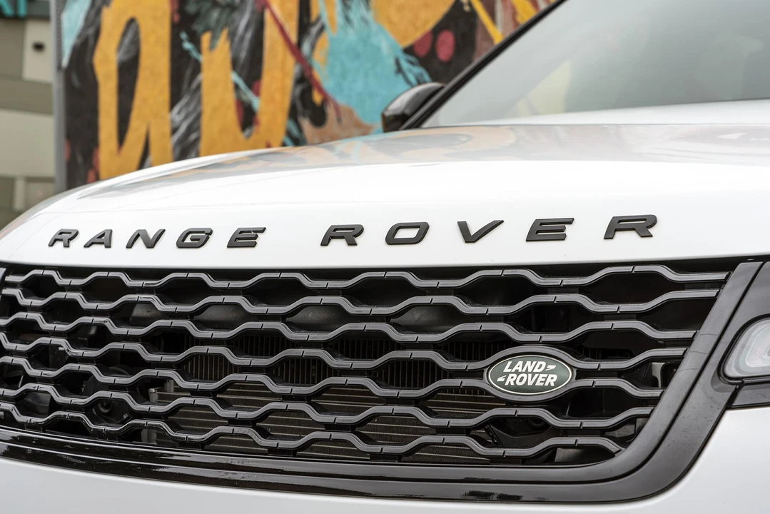 2018 Land Rover Range Rover Velar - Image 28 of 31