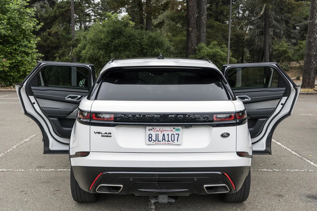 2018 Land Rover Range Rover Velar - Image 13 of 31
