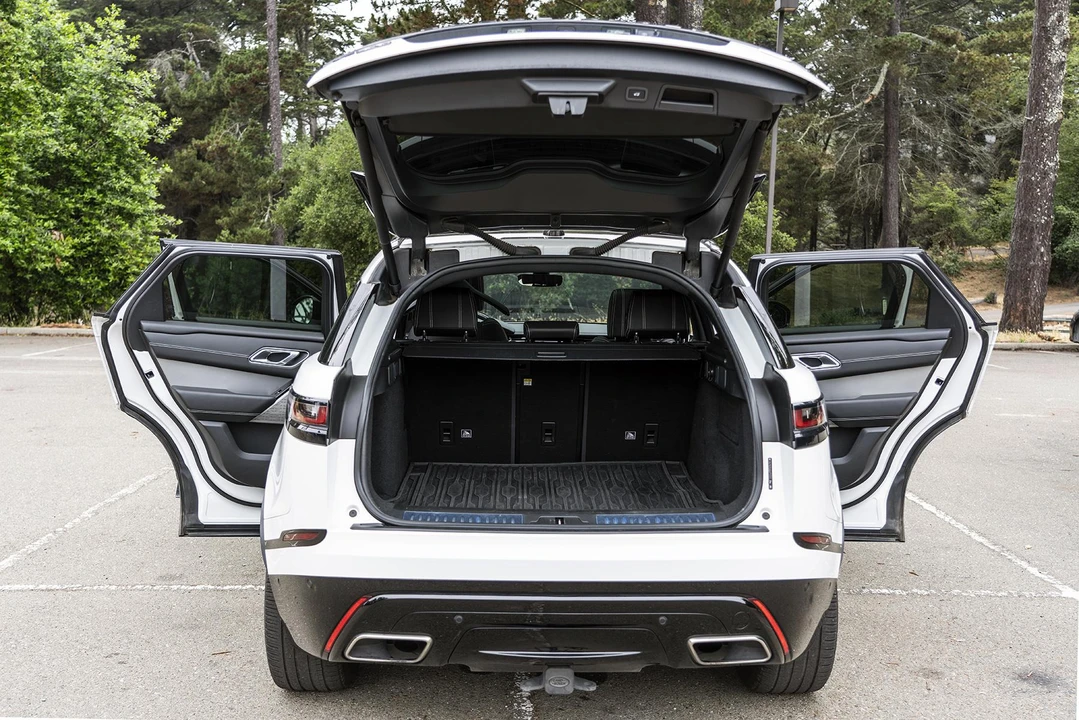 2018 Land Rover Range Rover Velar - Image 14 of 31