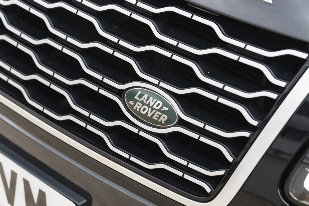 2018 Land Rover Range Rover L405 - Image 14 of 31