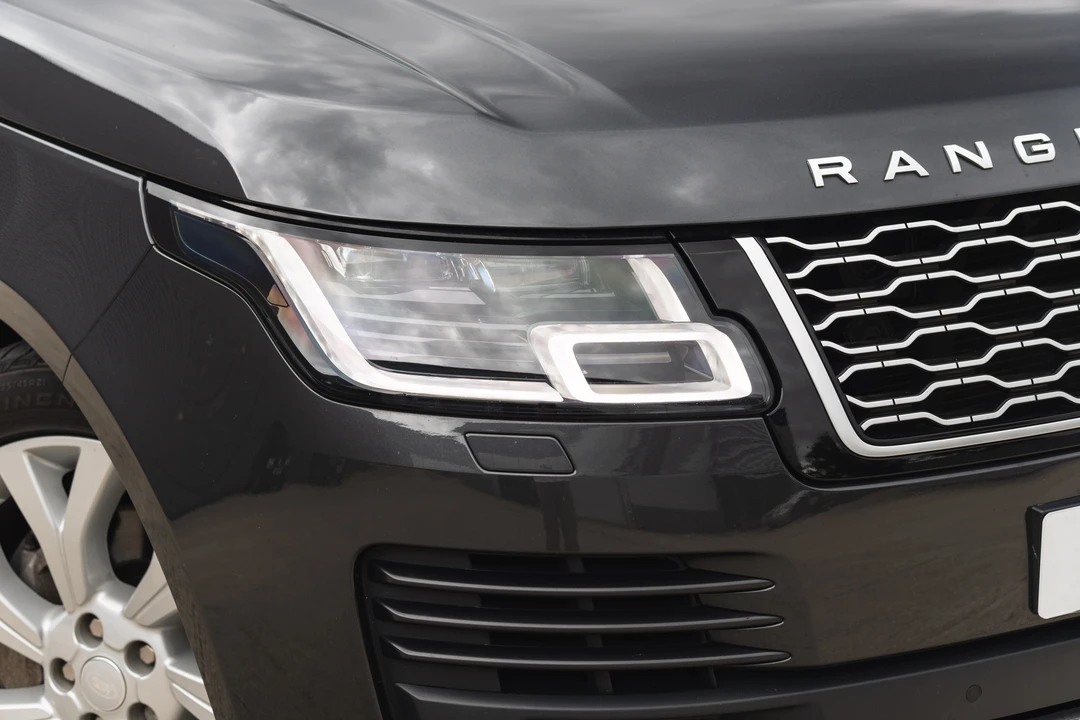 2018 Land Rover Range Rover L405 - Image 16 of 31