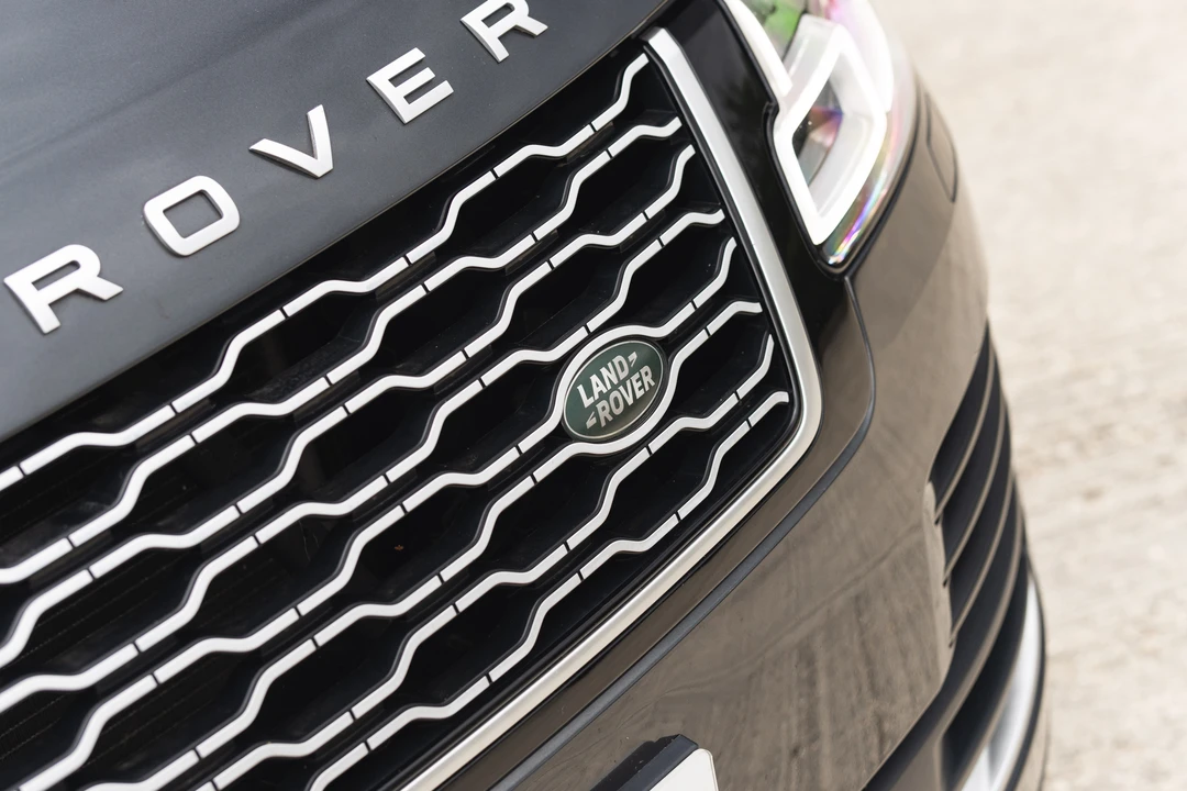 2018 Land Rover Range Rover L405 - Image 17 of 31