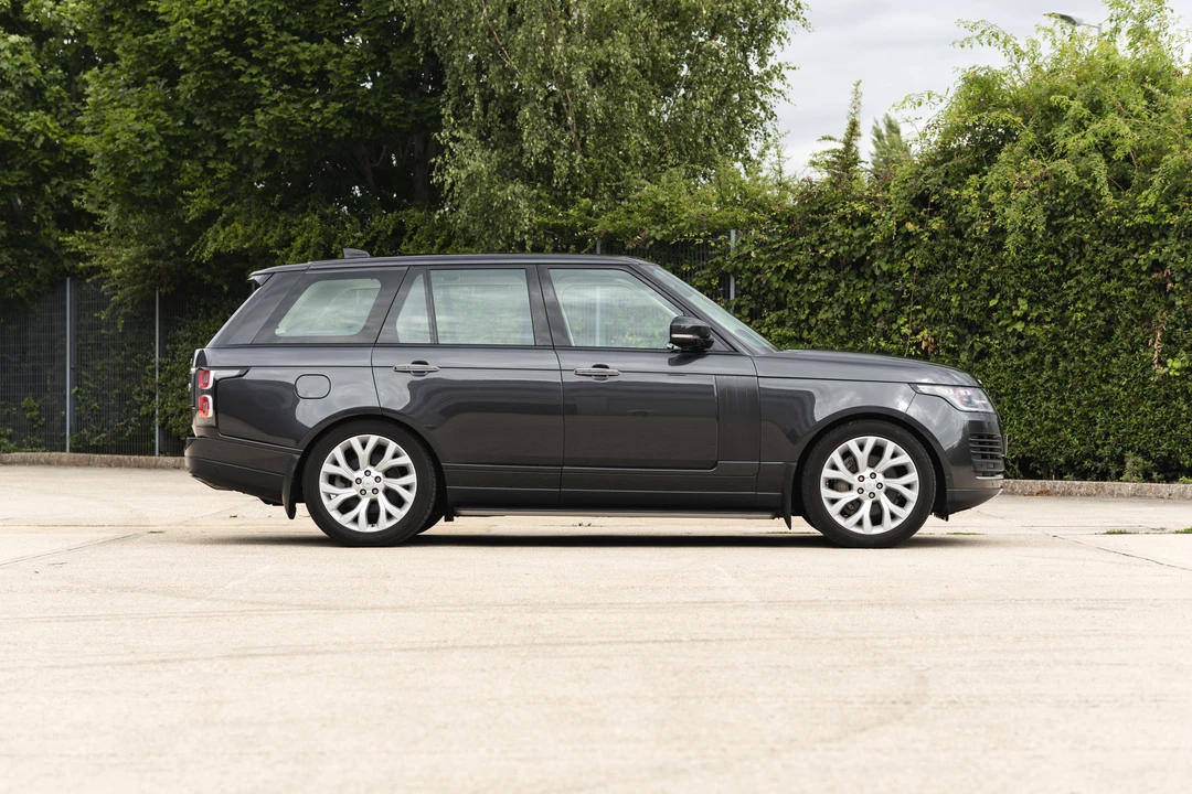 2018 Land Rover Range Rover L405 - Image 4 of 31