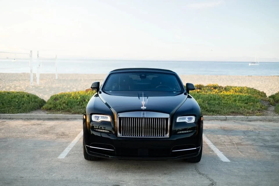 2018 Rolls-Royce Dawn - Image 2 of 15