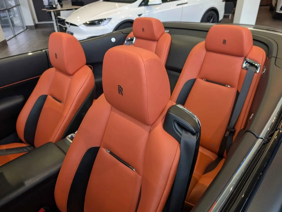 2018 Rolls-Royce Dawn - Image 8 of 16