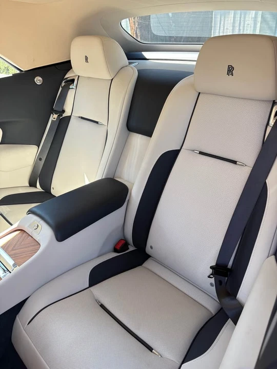 2018 Rolls-Royce Dawn - Image 16 of 17