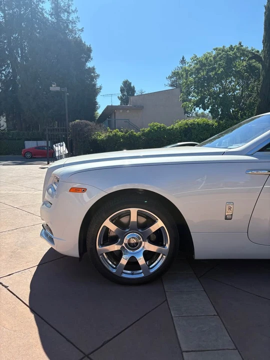 2018 Rolls-Royce Dawn - Image 2 of 17