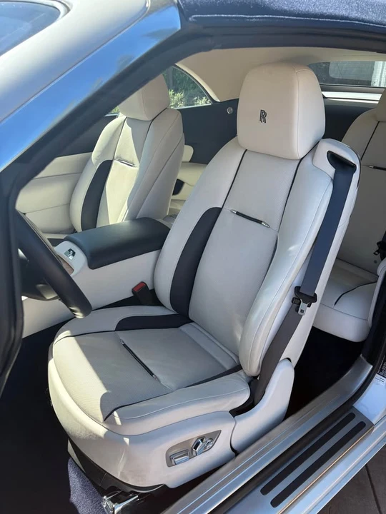 2018 Rolls-Royce Dawn - Image 14 of 17