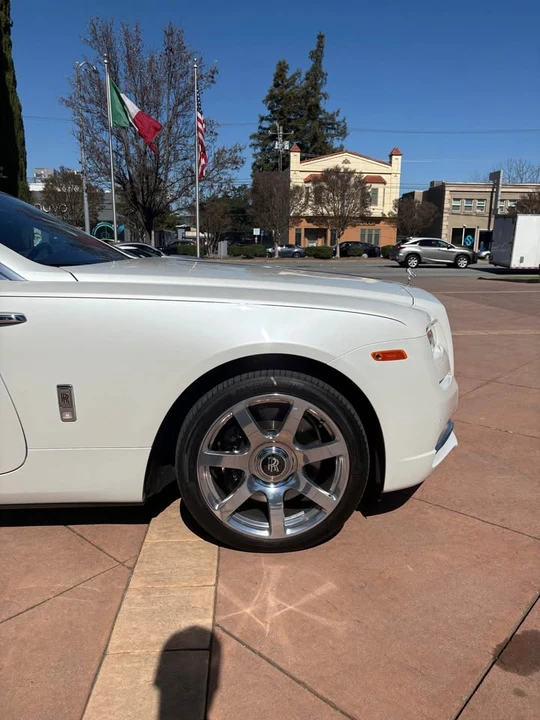 2018 Rolls-Royce Dawn - Image 13 of 17