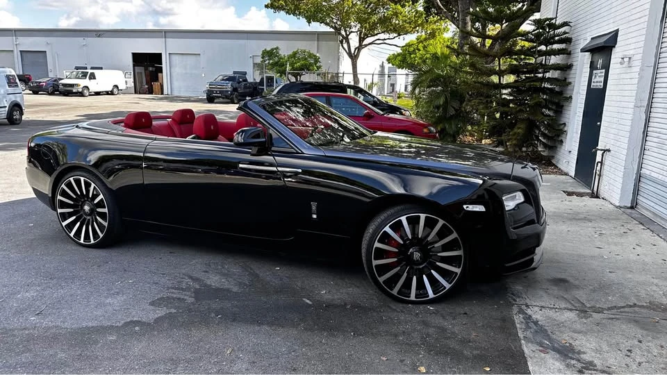 2018 Rolls-Royce Dawn Black Badge - Image 8 of 9