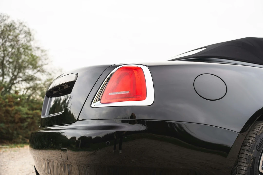2018 Rolls-Royce Dawn Black Badge - Image 20 of 21