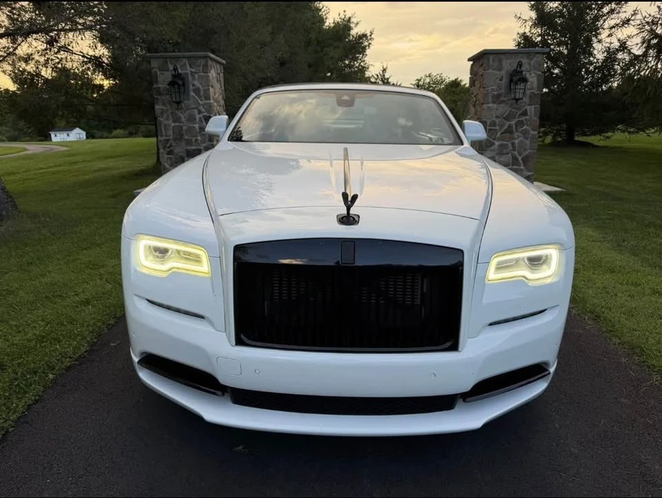 2018 Rolls-Royce Dawn - Image 2 of 17