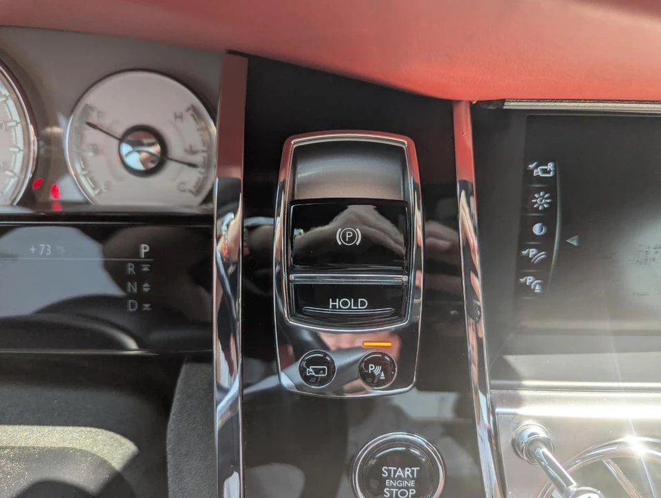 2018 Rolls-Royce Dawn - Image 24 of 31