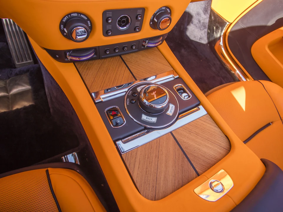 2018 Rolls-Royce Dawn - Image 6 of 25
