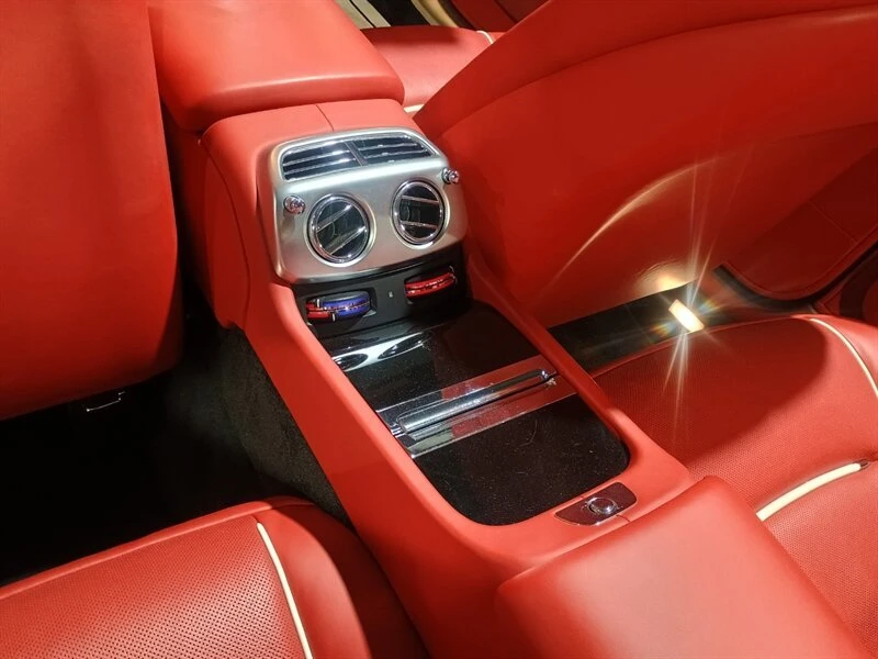 2018 Rolls-Royce Dawn - Image 9 of 20