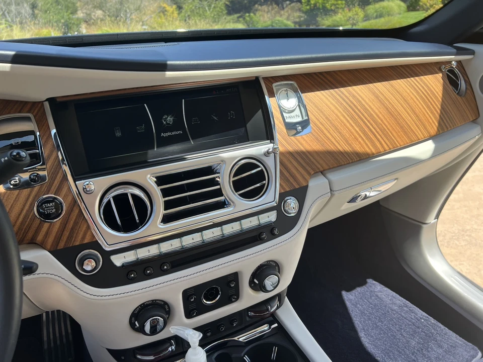 2018 Rolls-Royce Dawn - Image 9 of 31