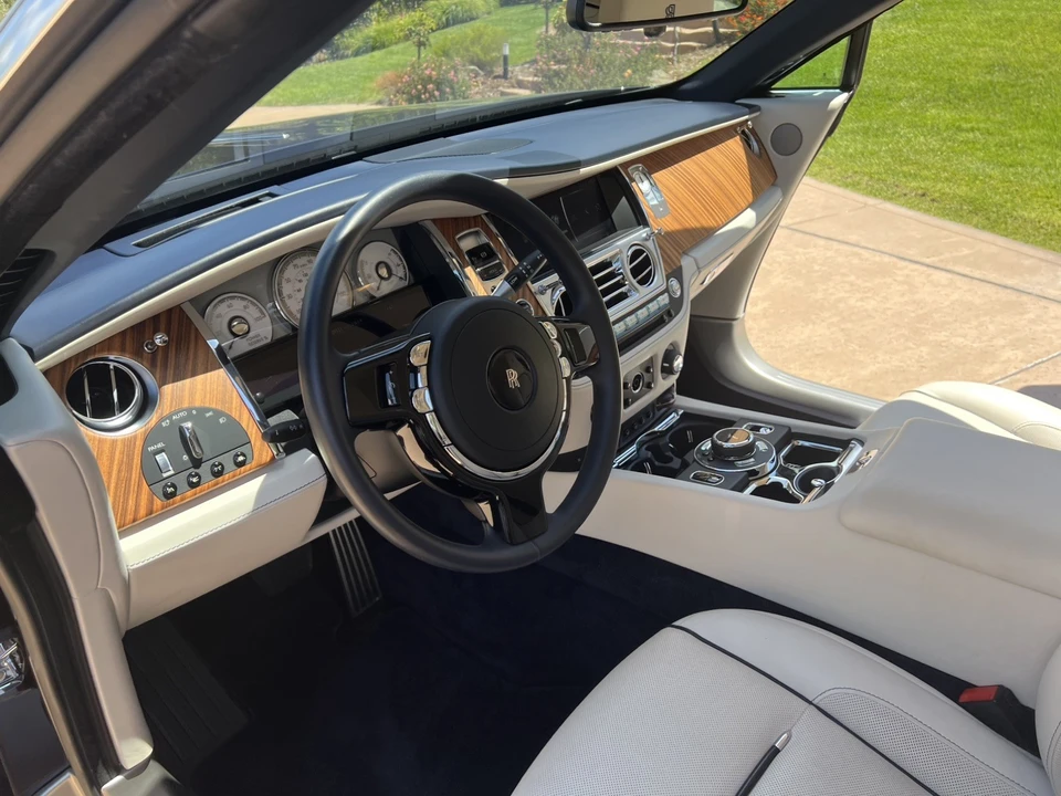 2018 Rolls-Royce Dawn - Image 21 of 31