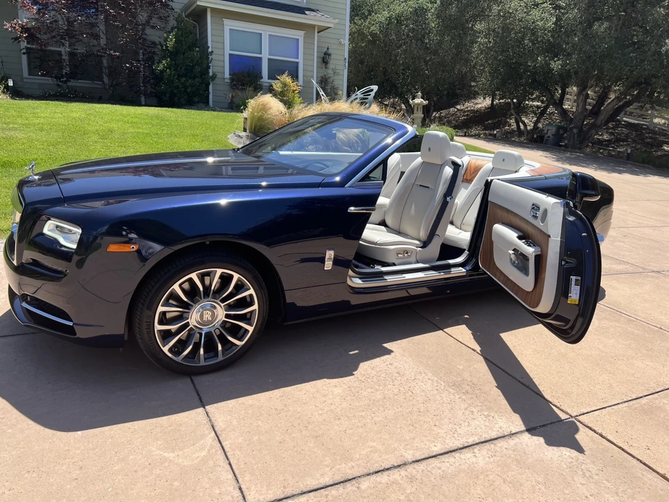 2018 Rolls-Royce Dawn - Image 2 of 31