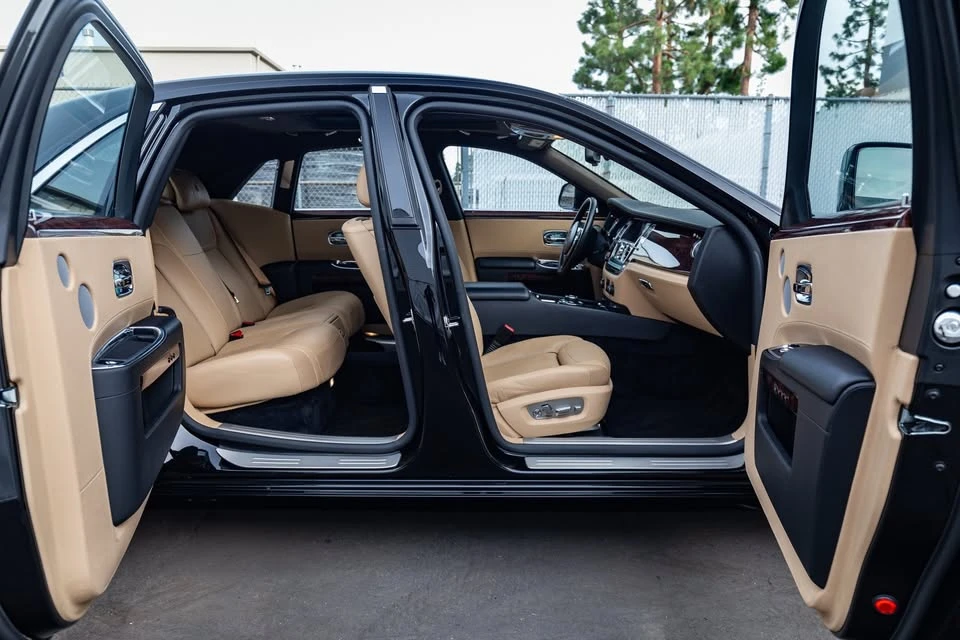 2018 Rolls-Royce Ghost 1st Gen - Image 11 of 18