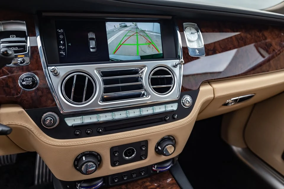 2018 Rolls-Royce Ghost 1st Gen - Image 15 of 18